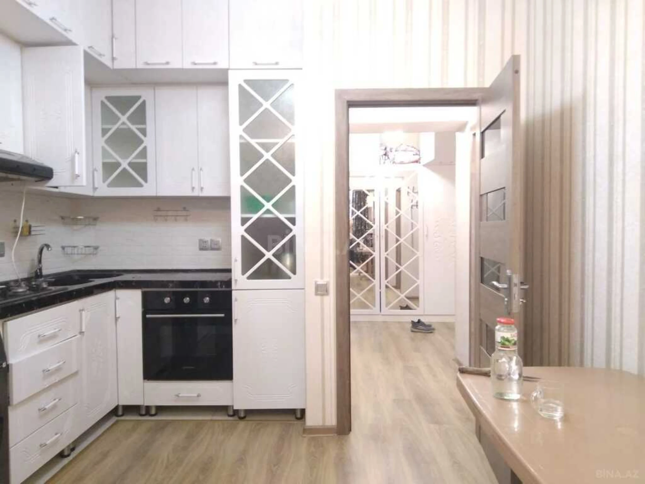 Satılır 2 otaqlı mənzil 65 m²