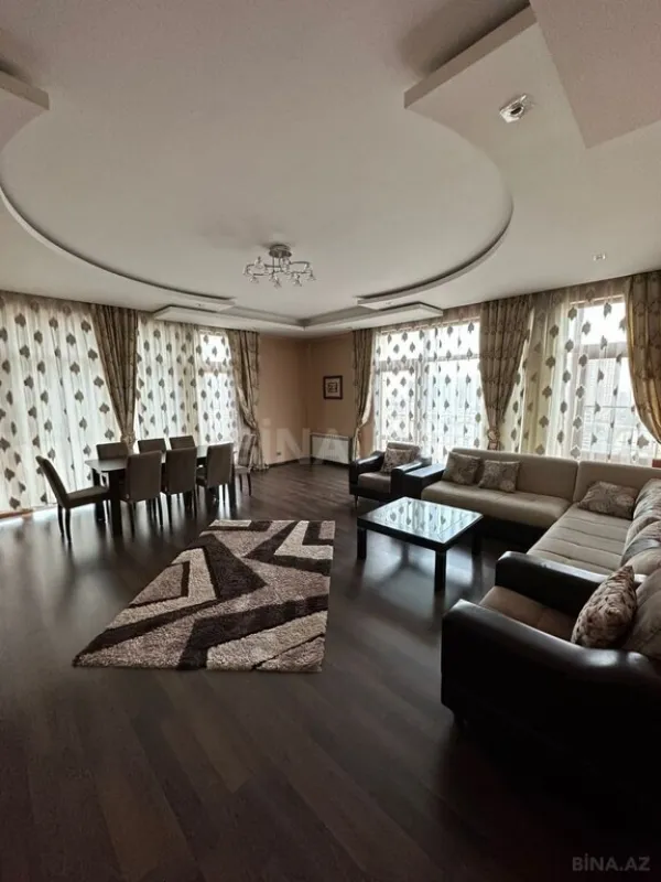 Kirayə verilir 4 otaqlı mənzil 196 m²
