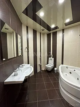 Kirayə verilir 4 otaqlı mənzil 196 m²