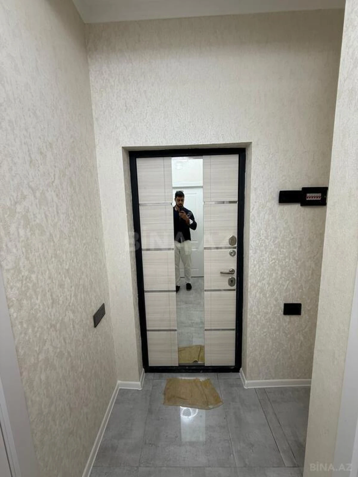 Satılır 2 otaqlı mənzil 56 m²