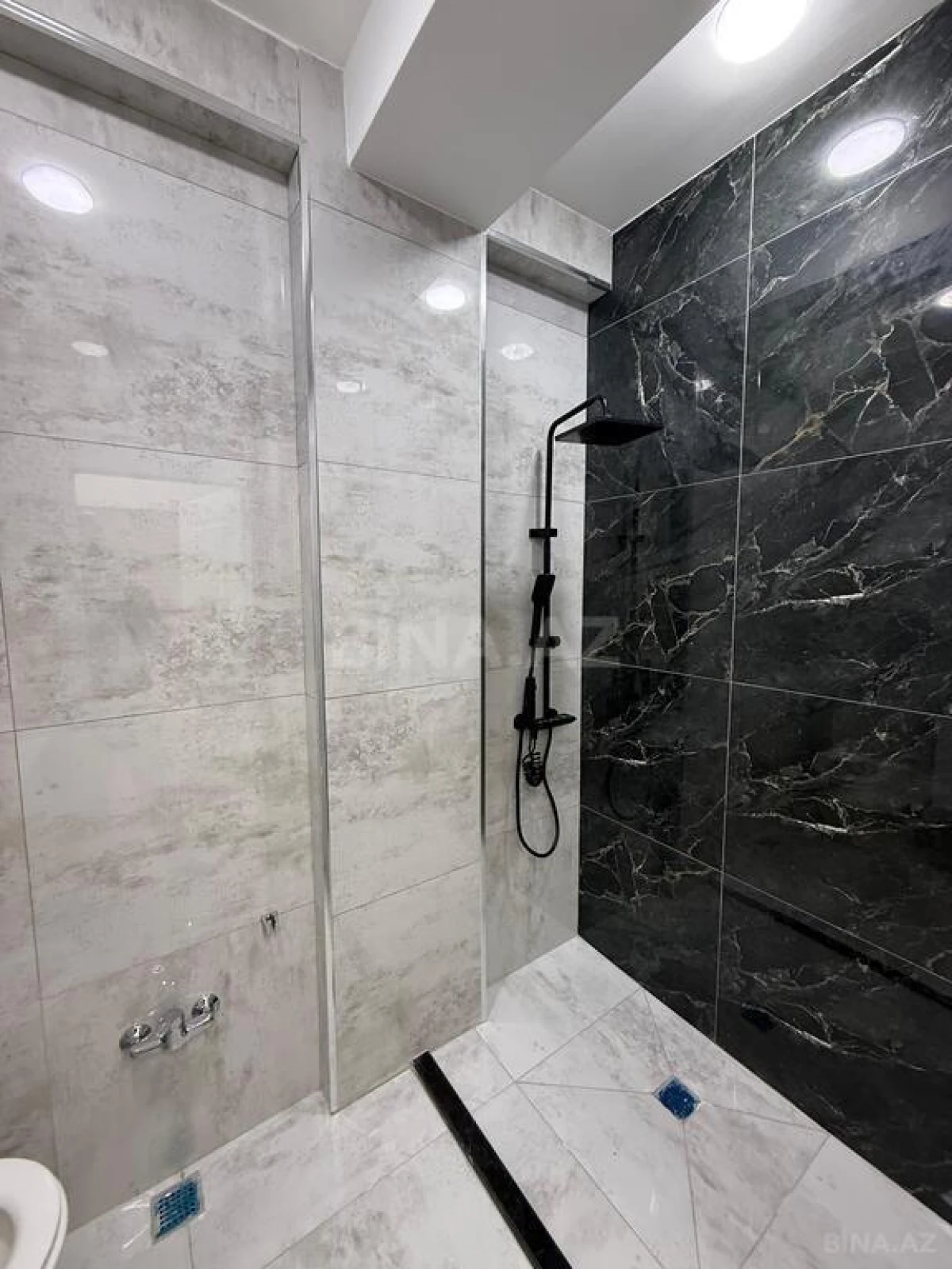 Satılır 2 otaqlı mənzil 56 m²