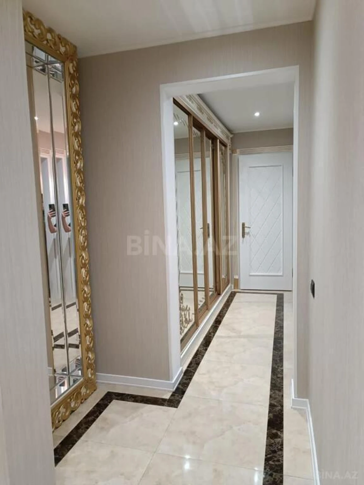 Kirayə verilir 3 otaqlı mənzil 150 m²