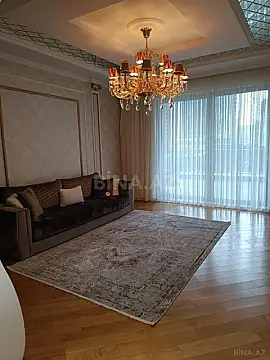 Kirayə verilir 3 otaqlı mənzil 150 m²