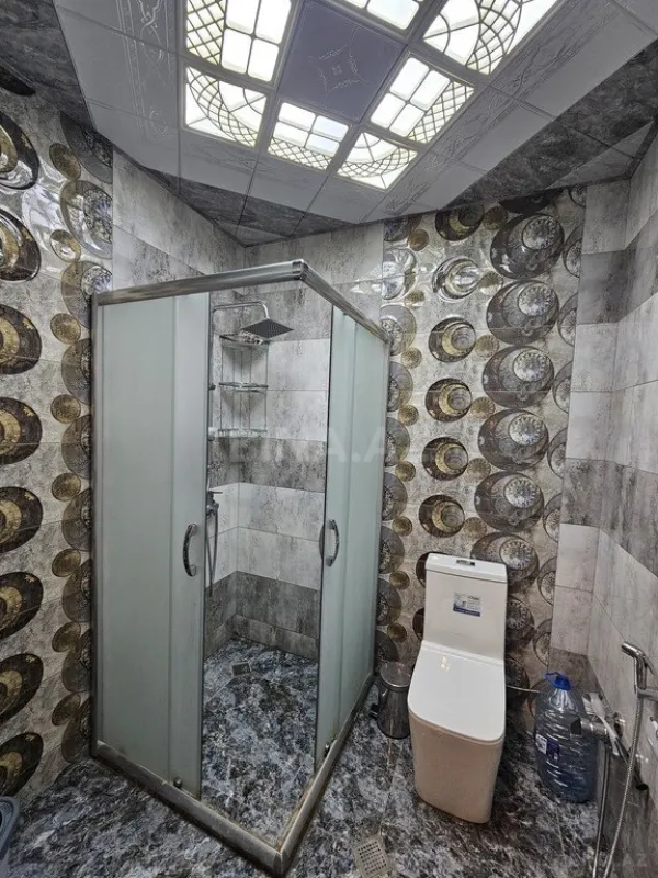 Satılır 2 otaqlı mənzil 72 m²