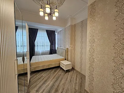 Satılır 2 otaqlı mənzil 72 m²