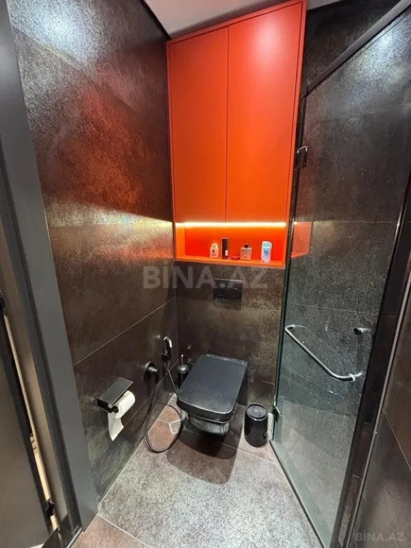 Satılır 3 otaqlı mənzil 140 m²