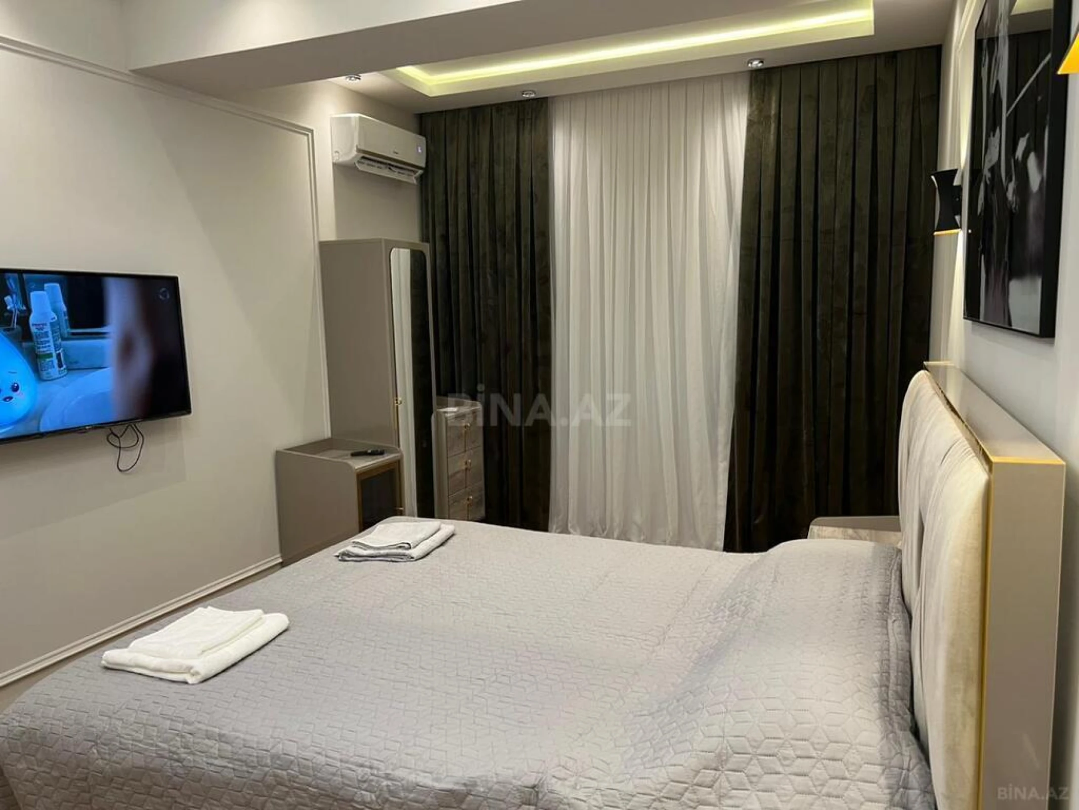 Satılır 3 otaqlı mənzil 140 m²