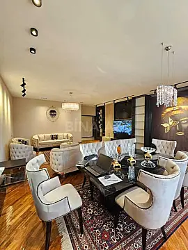 Satılır 3 otaqlı mənzil 140 m²