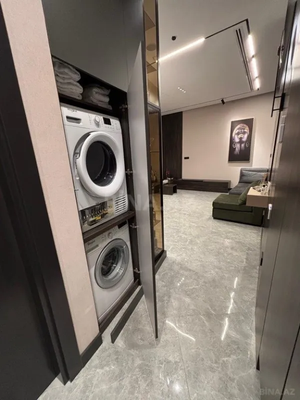 Satılır 3 otaqlı mənzil 140 m²