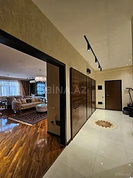 Satılır 3 otaqlı mənzil 140 m²