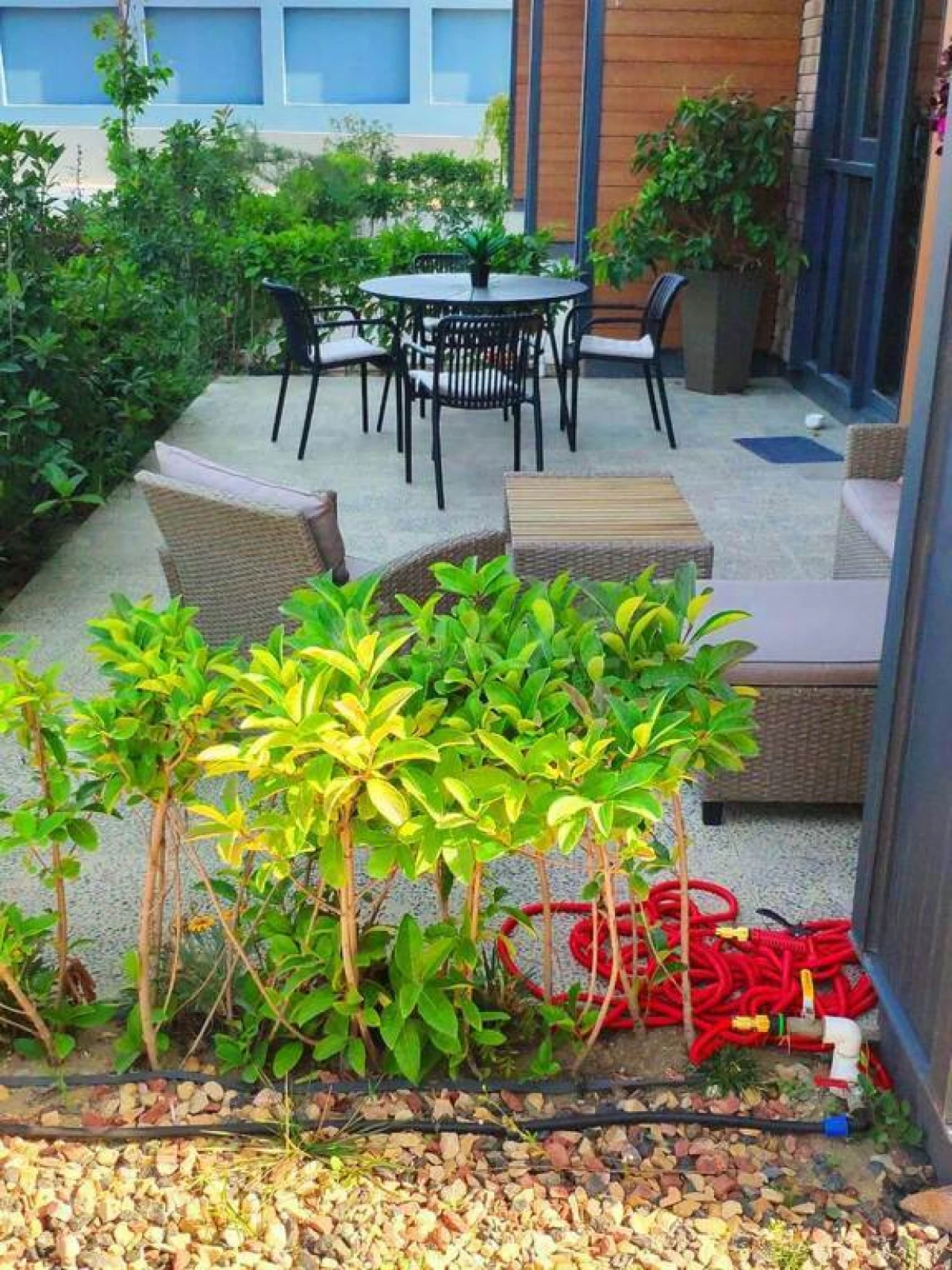 Satılır 2 otaqlı mənzil 98 m²