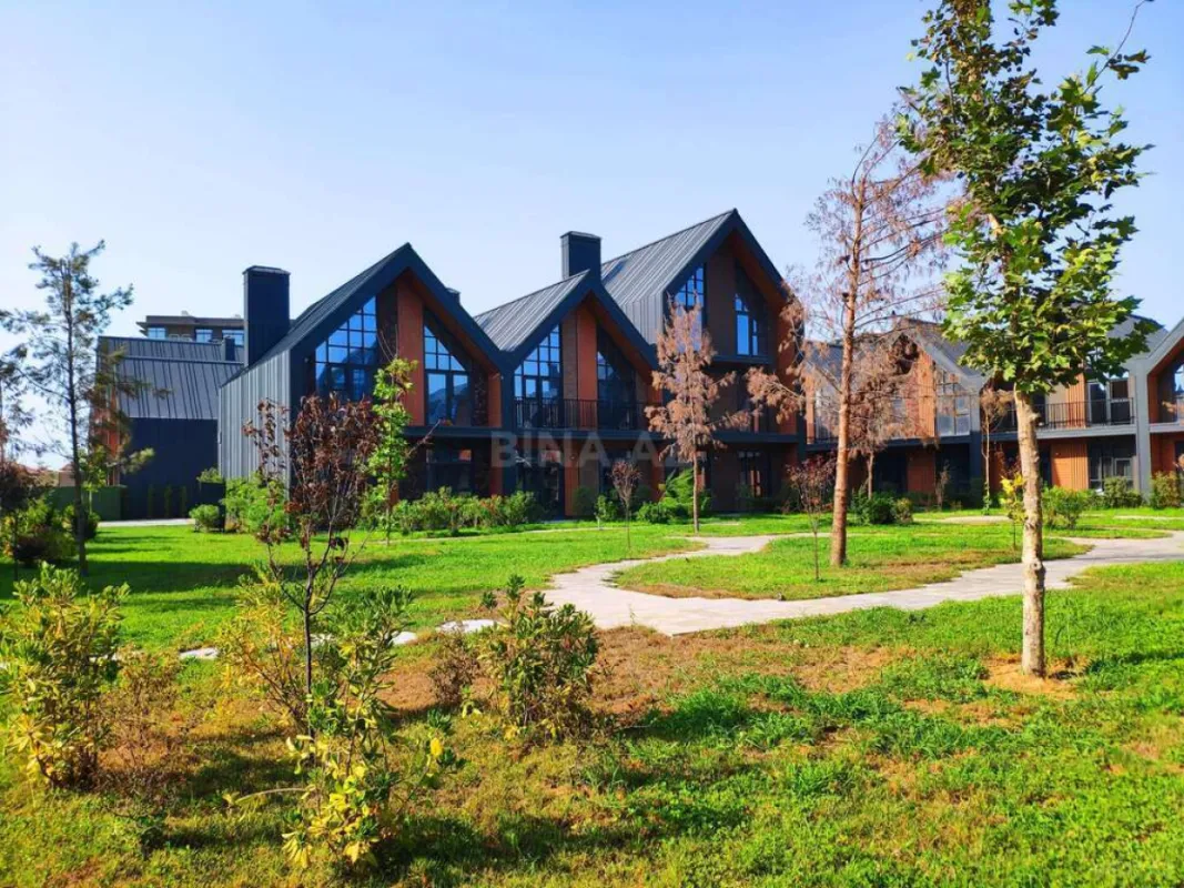 Satılır 2 otaqlı mənzil 98 m²