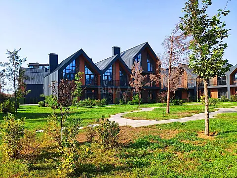 Satılır 2 otaqlı mənzil 98 m²