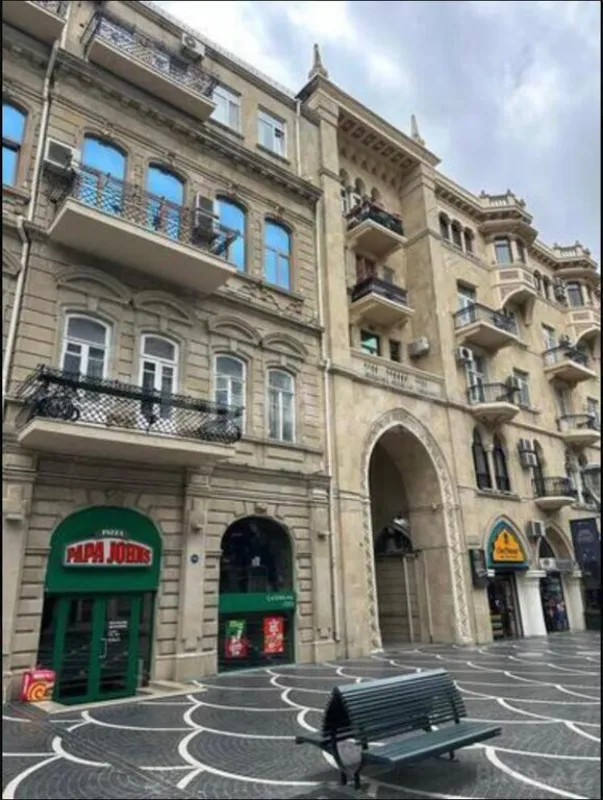 Satılır 2 otaqlı mənzil 100 m²