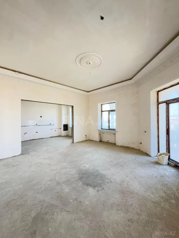 Satılır həyət evi 1400 m²