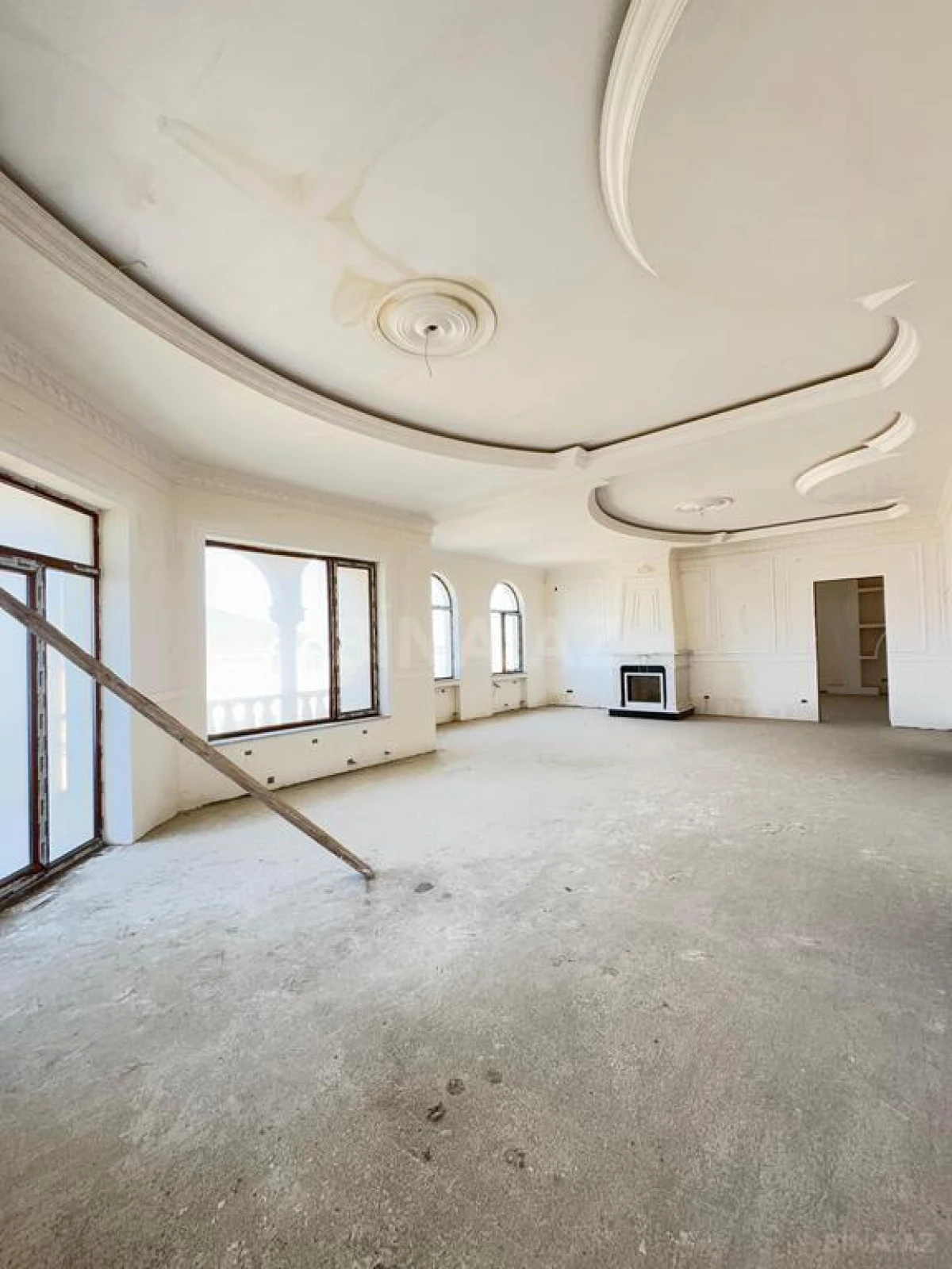 Satılır həyət evi 1400 m²