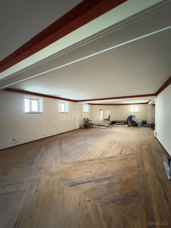 Satılır həyət evi 1400 m²