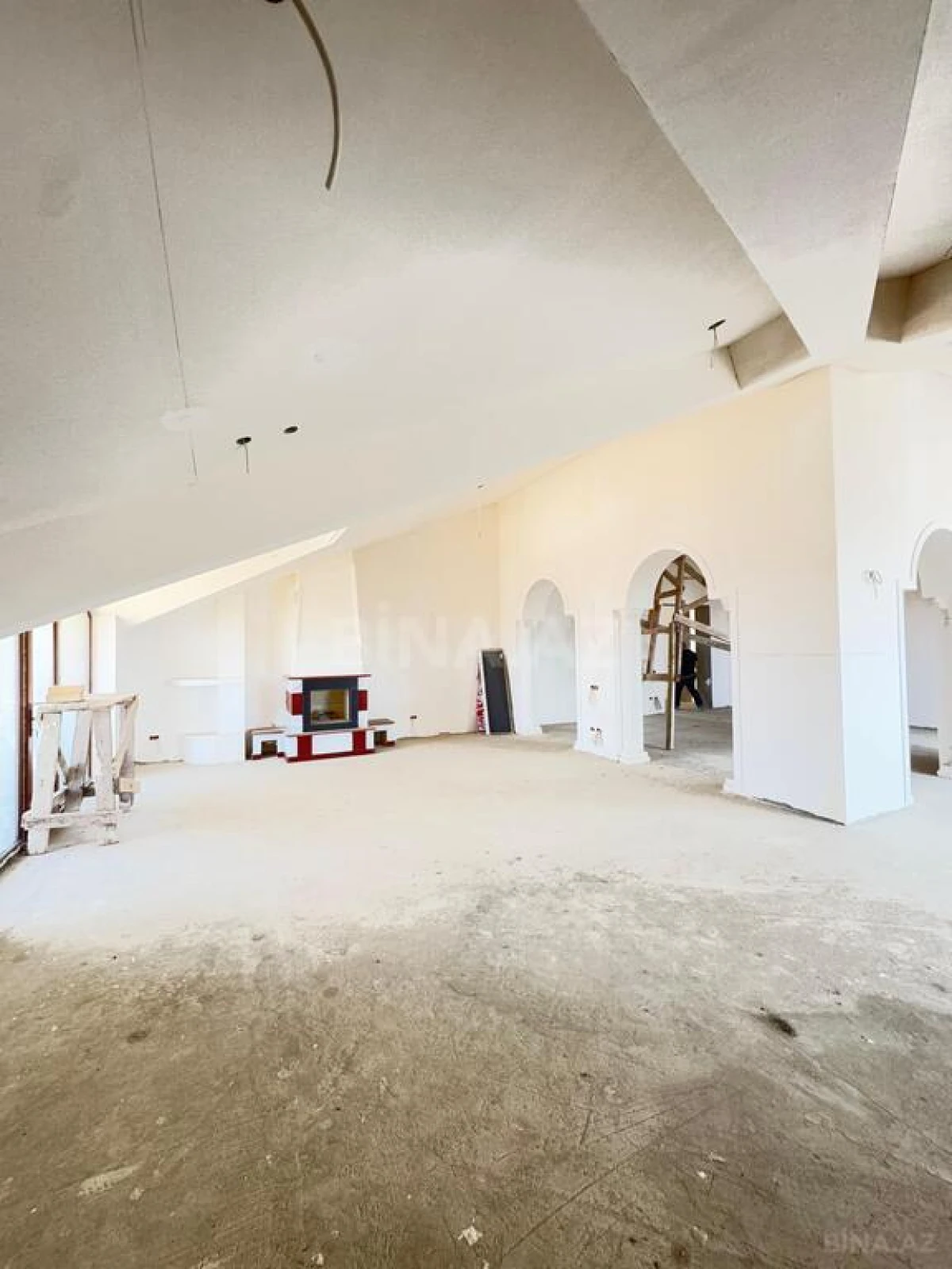 Satılır həyət evi 1400 m²