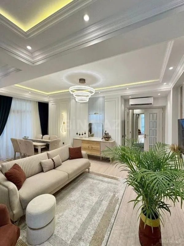 Satılır 3 otaqlı mənzil 126 m²