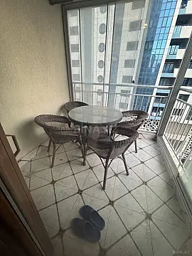 Kirayə verilir 4 otaqlı mənzil 181 m²