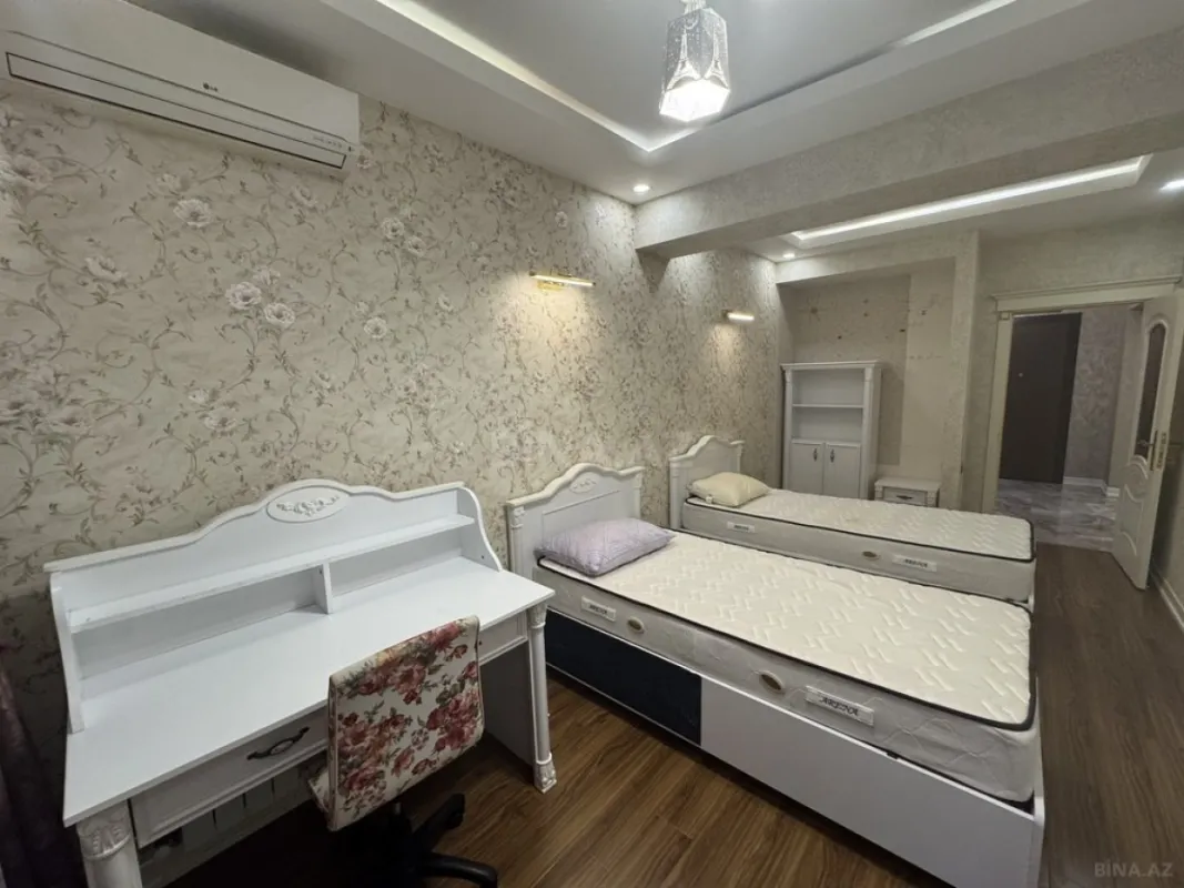 Kirayə verilir 4 otaqlı mənzil 181 m²