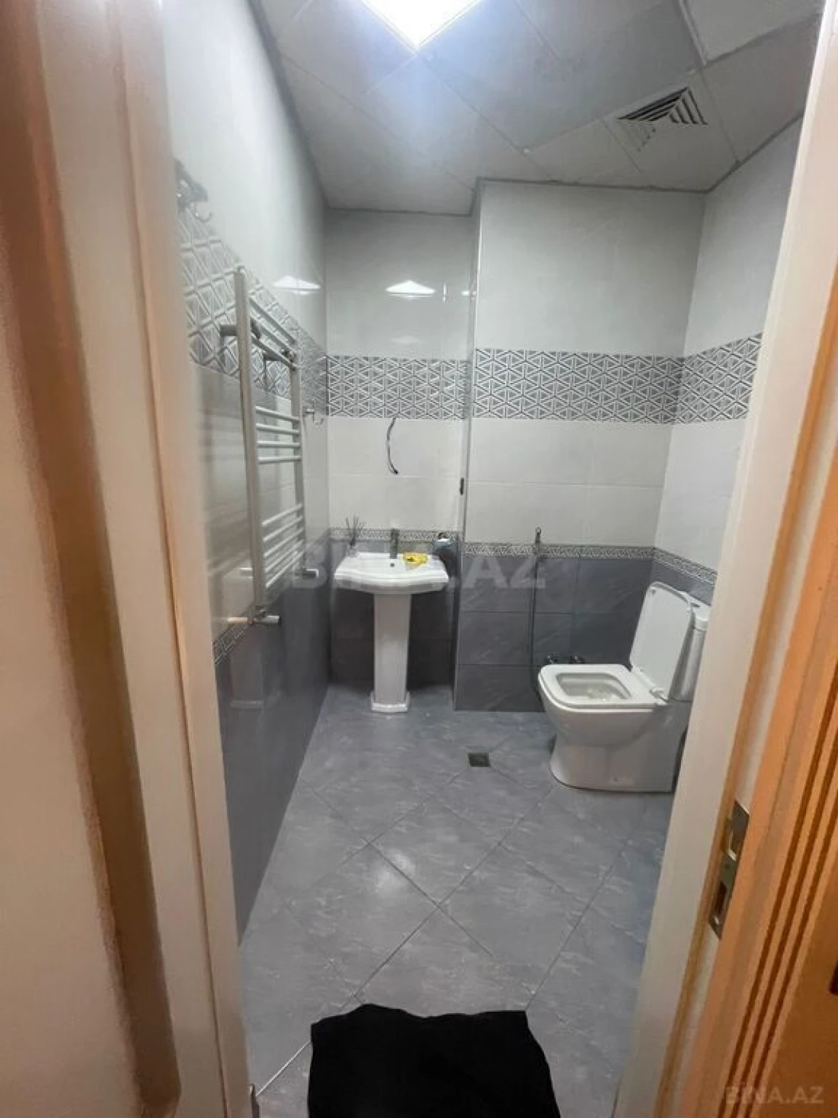 Satılır 3 otaqlı mənzil 125 m²