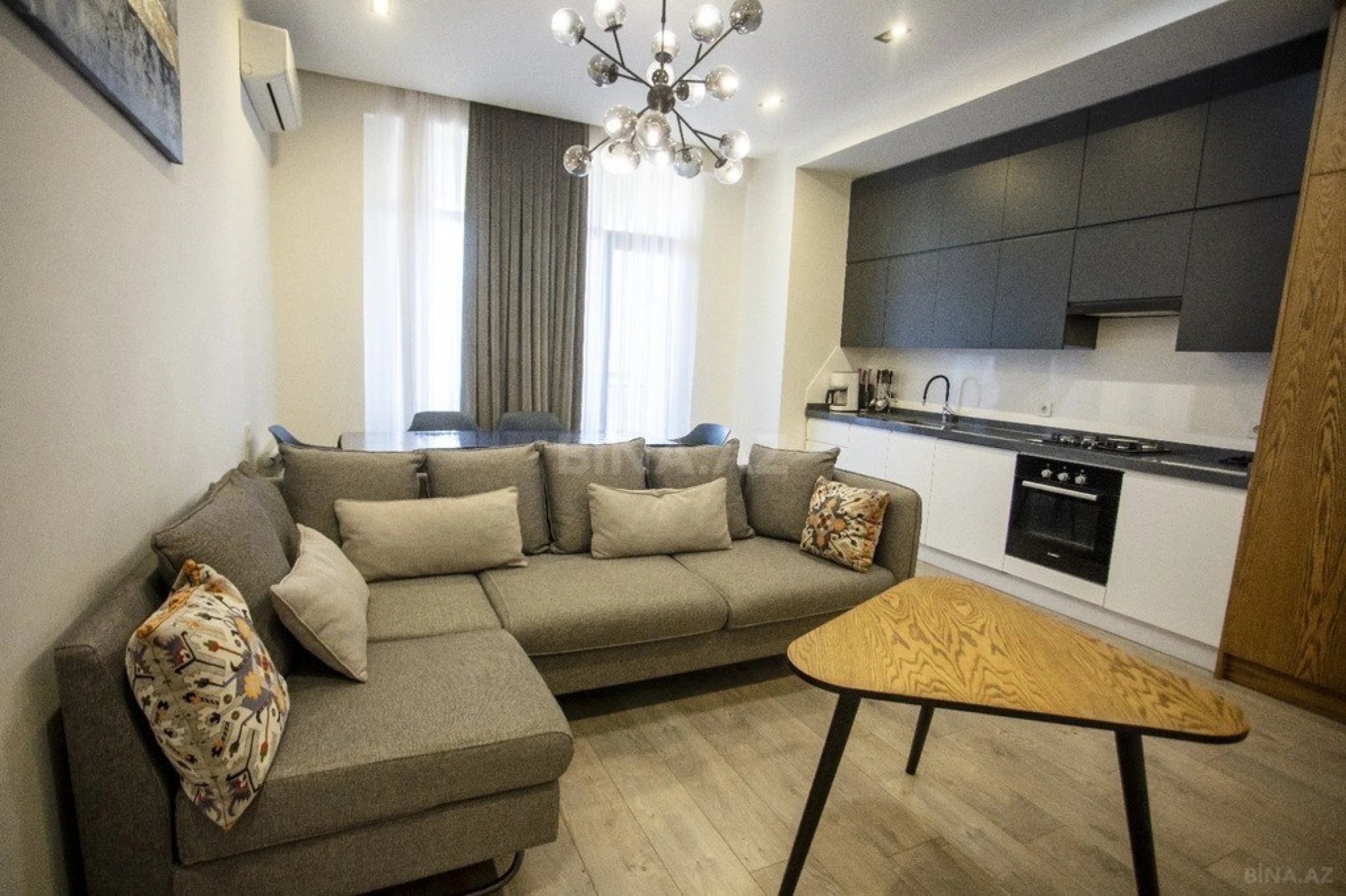 Kirayə verilir 3 otaqlı mənzil 110 m²