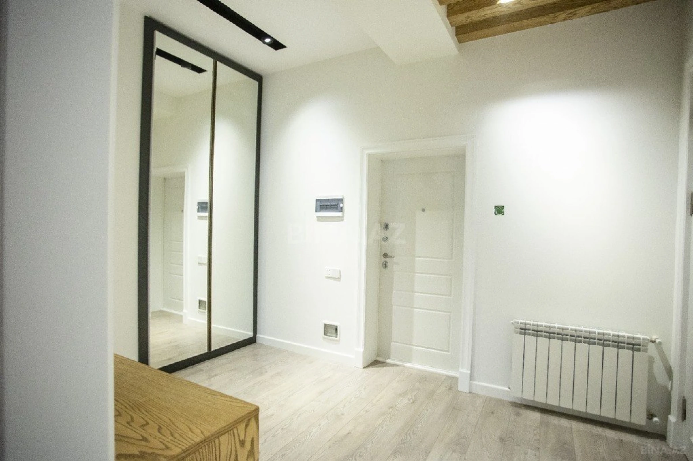 Kirayə verilir 3 otaqlı mənzil 110 m²