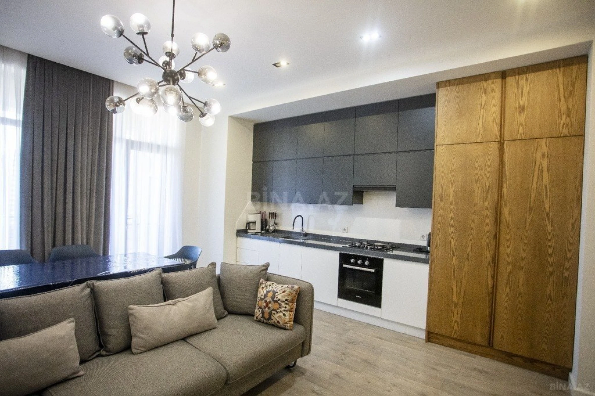 Kirayə verilir 3 otaqlı mənzil 110 m²