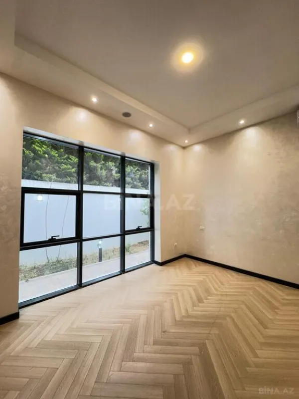 Satılır 7 otaqlı həyət evi 400 m²