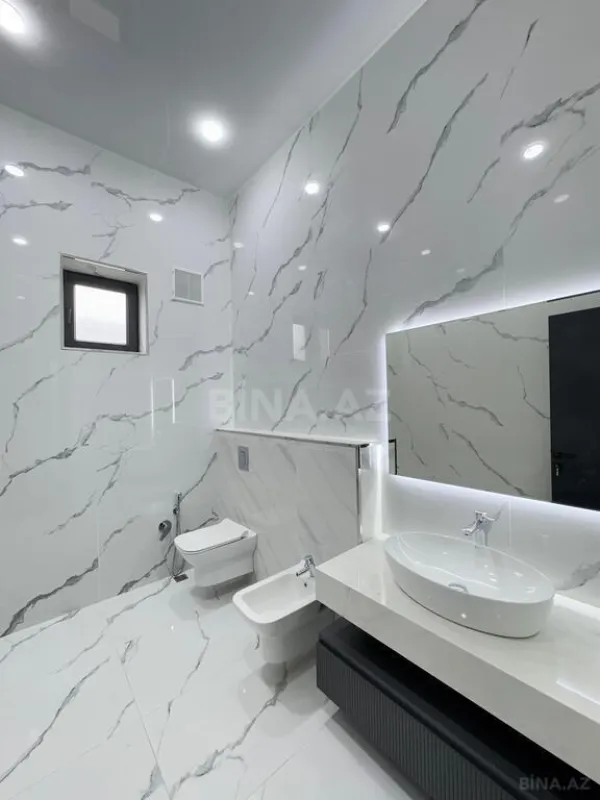 Satılır 7 otaqlı həyət evi 400 m²