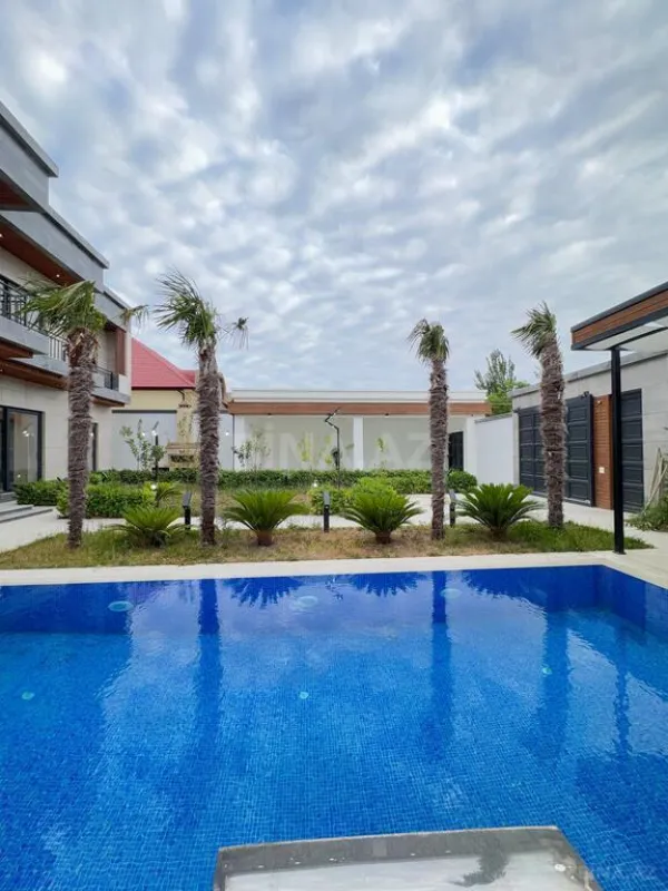 Satılır 7 otaqlı həyət evi 400 m²