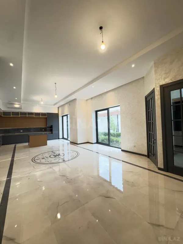 Satılır 7 otaqlı həyət evi 400 m²