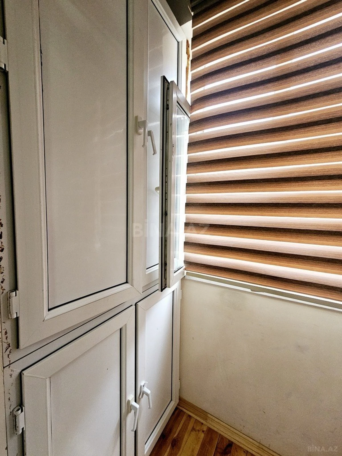 Satılır 2 otaqlı mənzil 70 m²