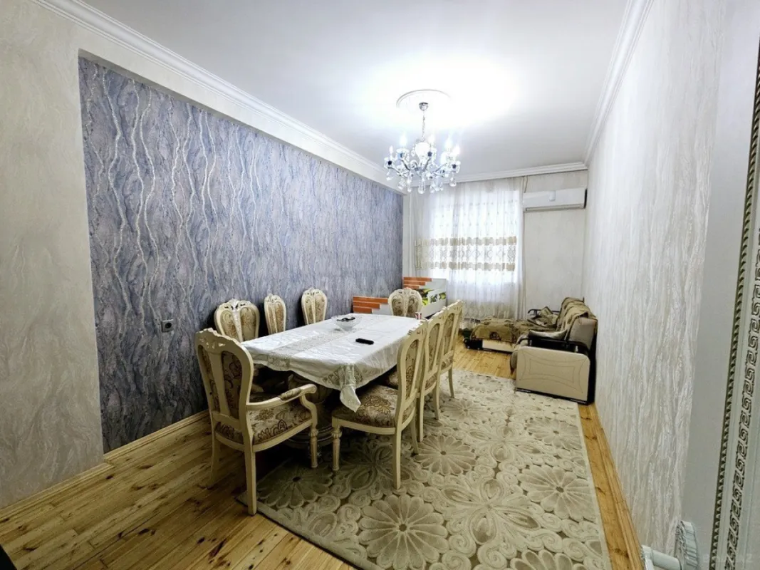 Satılır 2 otaqlı mənzil 70 m²