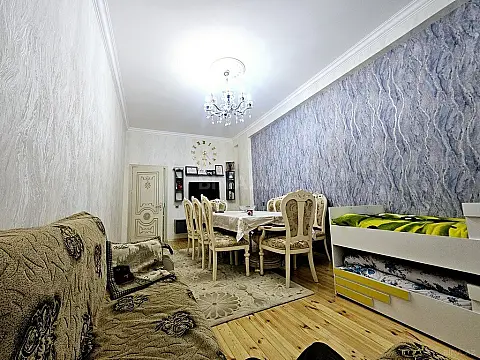 Satılır 2 otaqlı mənzil 70 m²