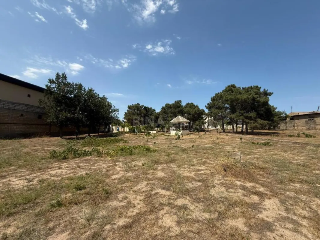 Satılır torpaq sahəsi 15 m²