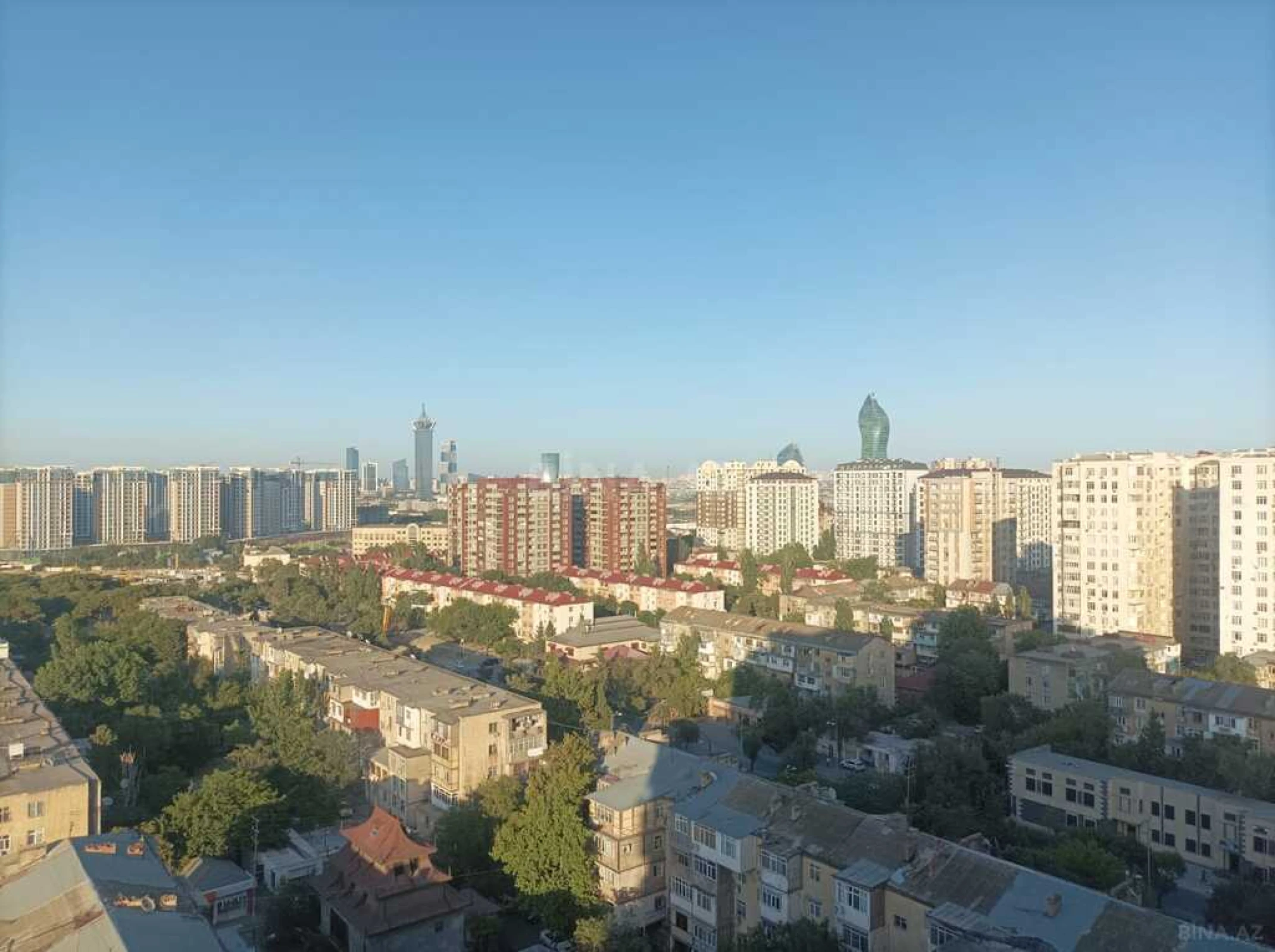 Satılır 2 otaqlı mənzil 115 m²