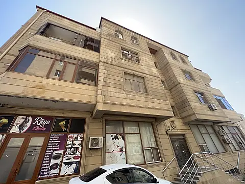 Satılır 3 otaqlı mənzil 145 m² — Bakı, Şəhər mərkəzi 3 otaq 145.00 m²