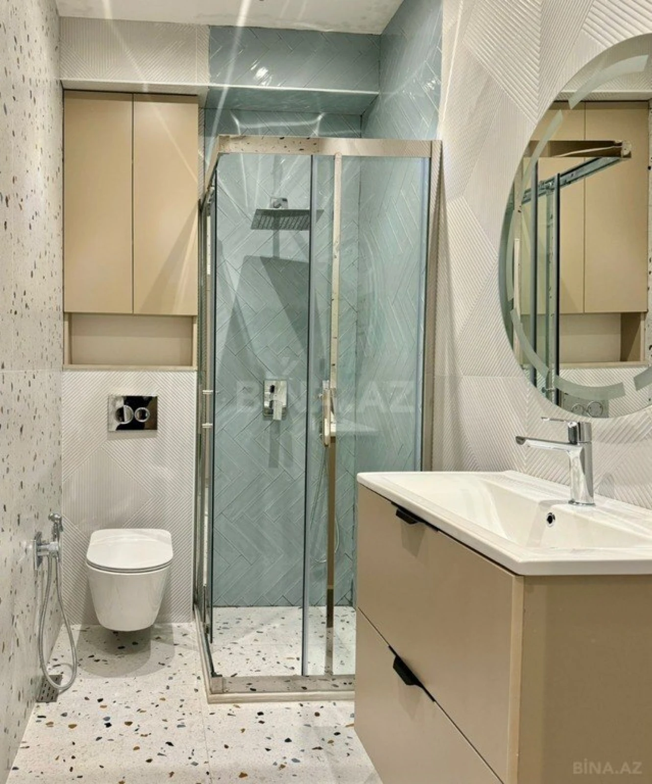 Kirayə verilir 3 otaqlı mənzil 110 m²