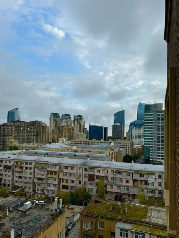 Kirayə verilir 3 otaqlı mənzil 110 m²