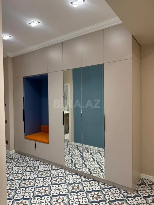 Kirayə verilir 3 otaqlı mənzil 110 m²