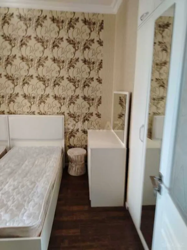 Kirayə verilir 2 otaqlı mənzil 54.8 m²