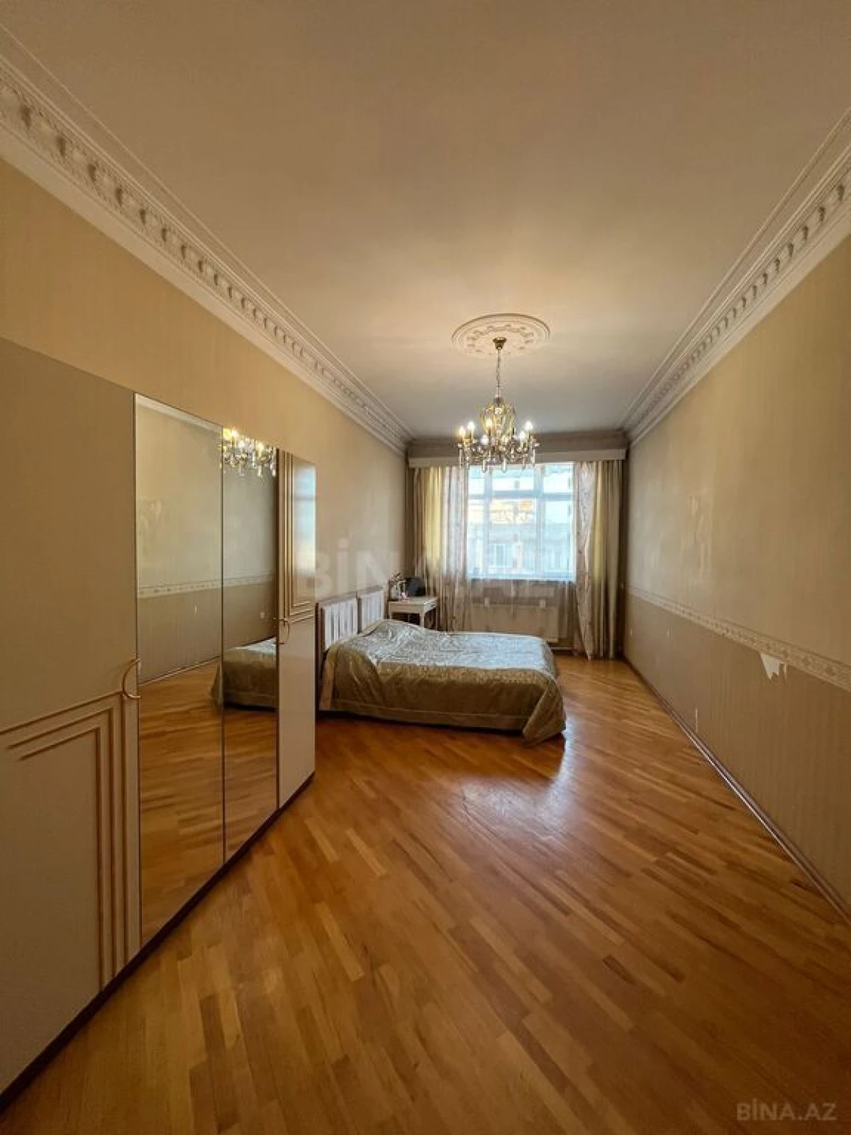 Satılır 3 otaqlı mənzil 96 m²