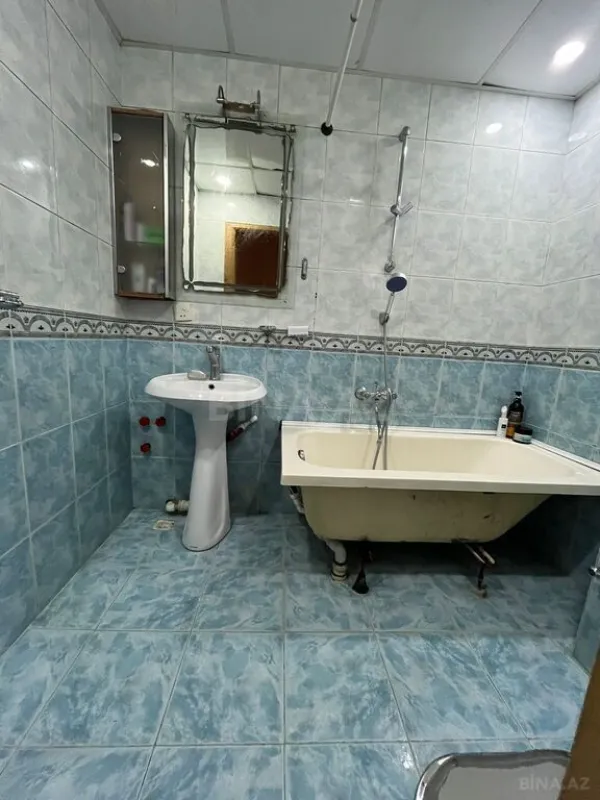 Satılır 3 otaqlı mənzil 96 m²
