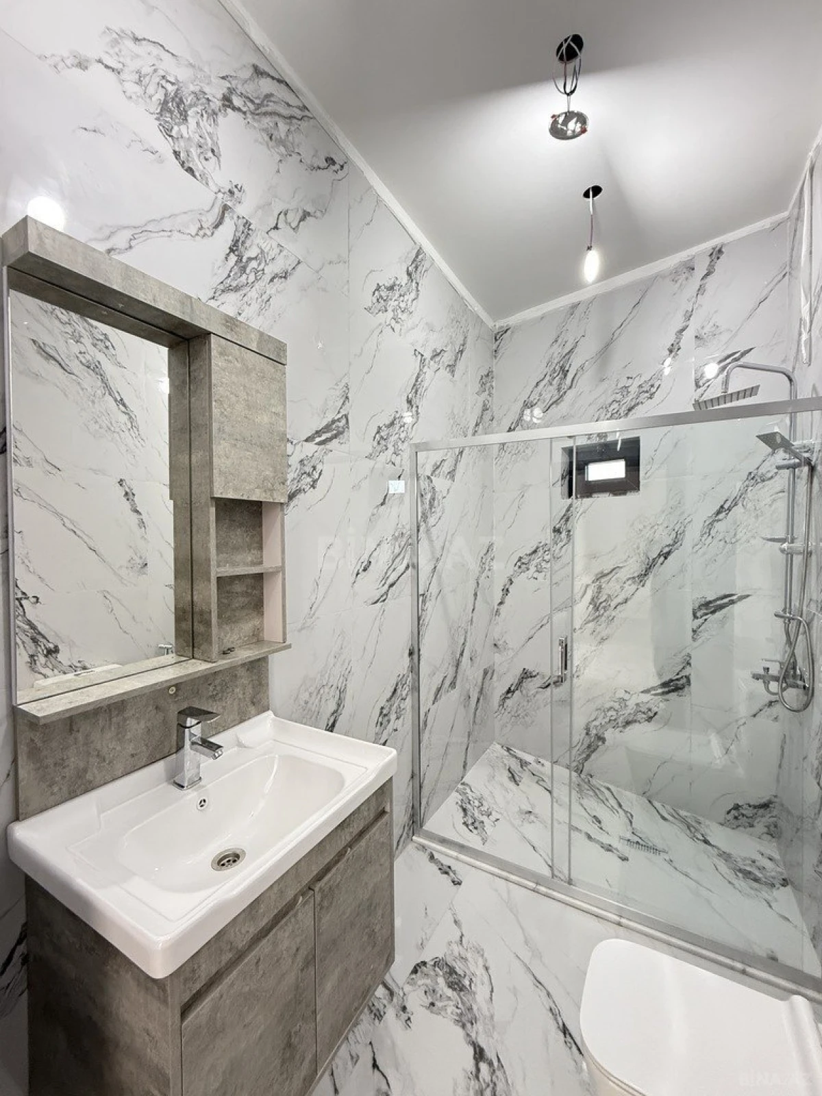 Satılır 4 otaqlı həyət evi 150 m²