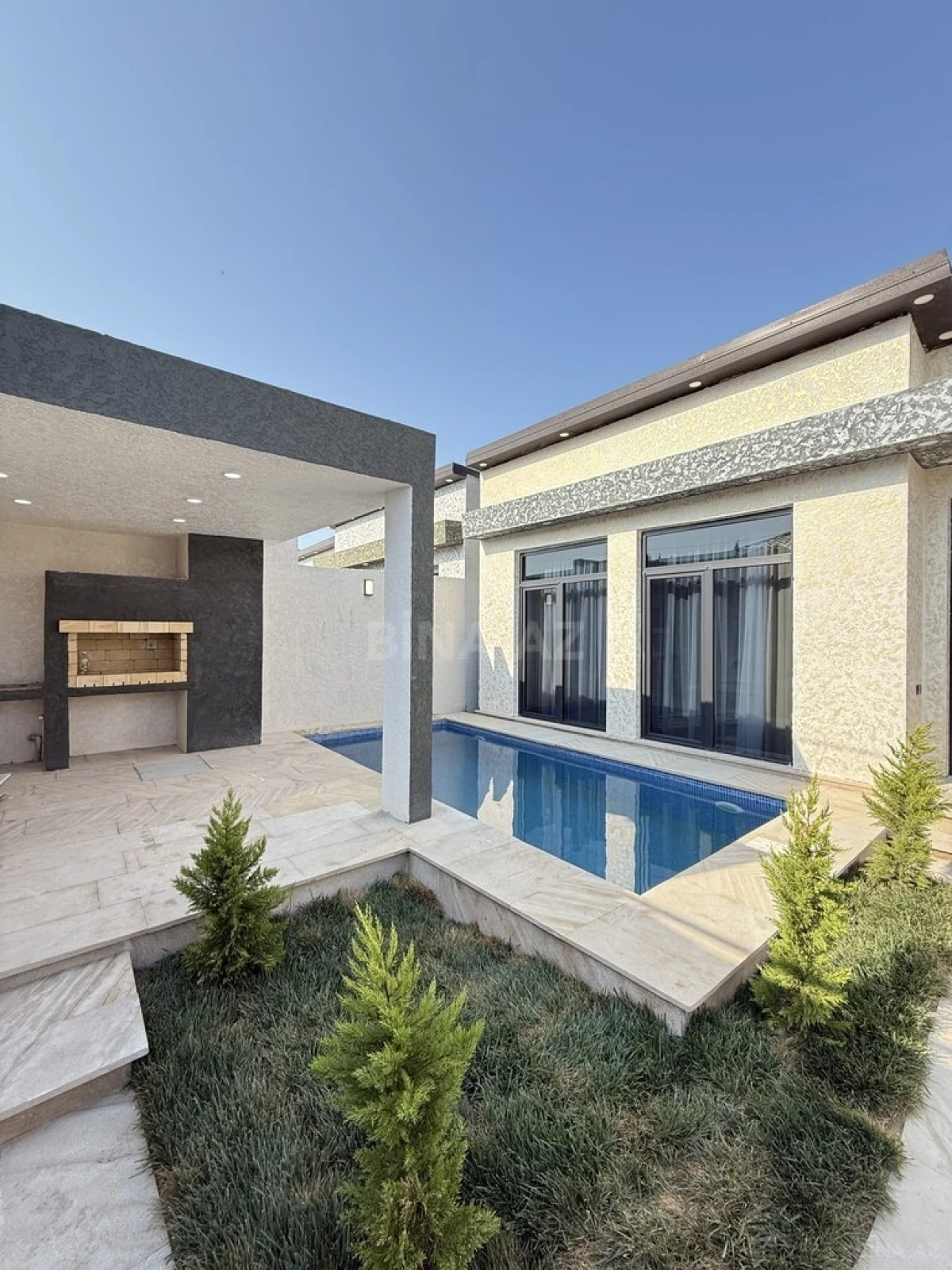 Satılır 4 otaqlı həyət evi 150 m²
