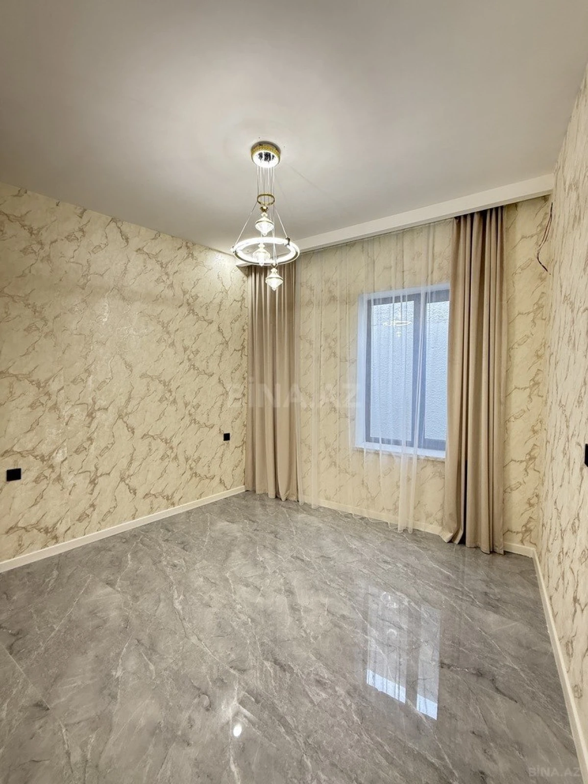 Satılır 4 otaqlı həyət evi 150 m²