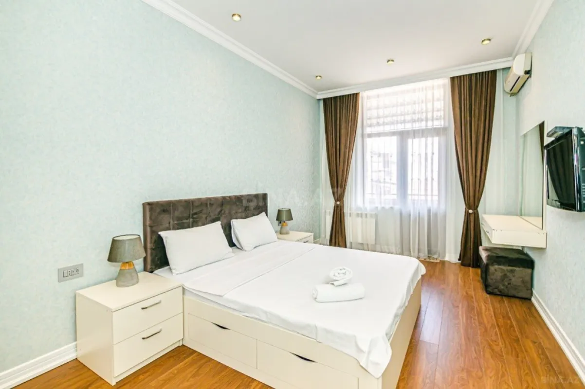 Kirayə verilir 2 otaqlı mənzil 60 m²