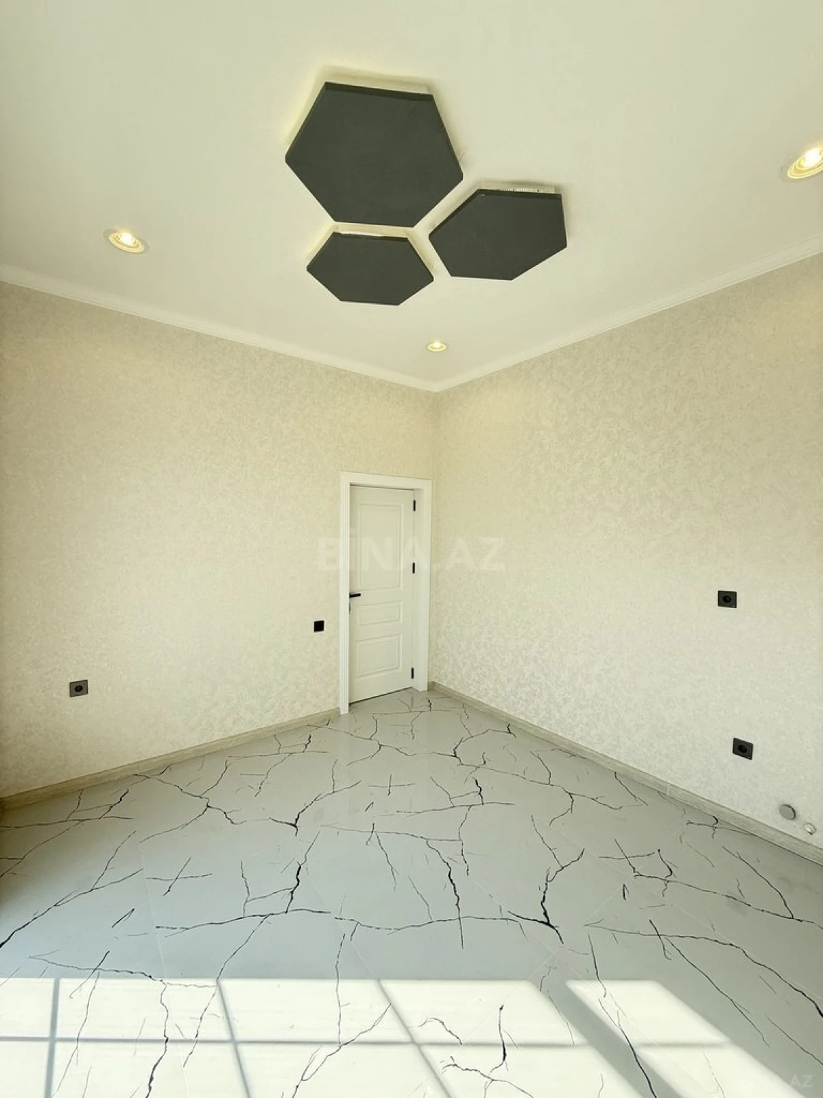 Satılır 4 otaqlı həyət evi 130 m²